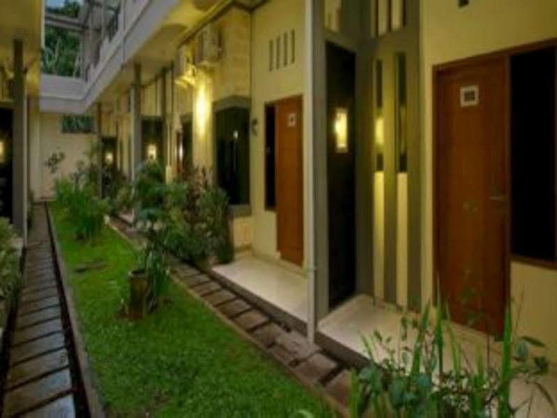 Super Oyo 91495 Hotel Indah Residence Ντενπασάρ Εξωτερικό φωτογραφία