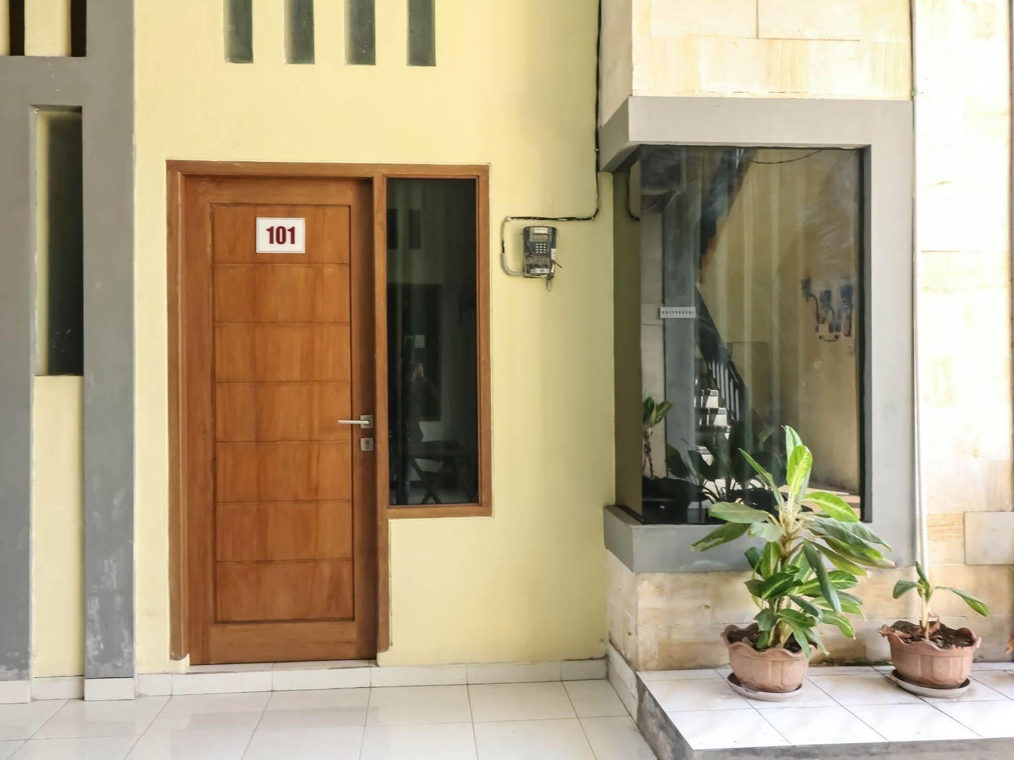 Super Oyo 91495 Hotel Indah Residence Ντενπασάρ Εξωτερικό φωτογραφία