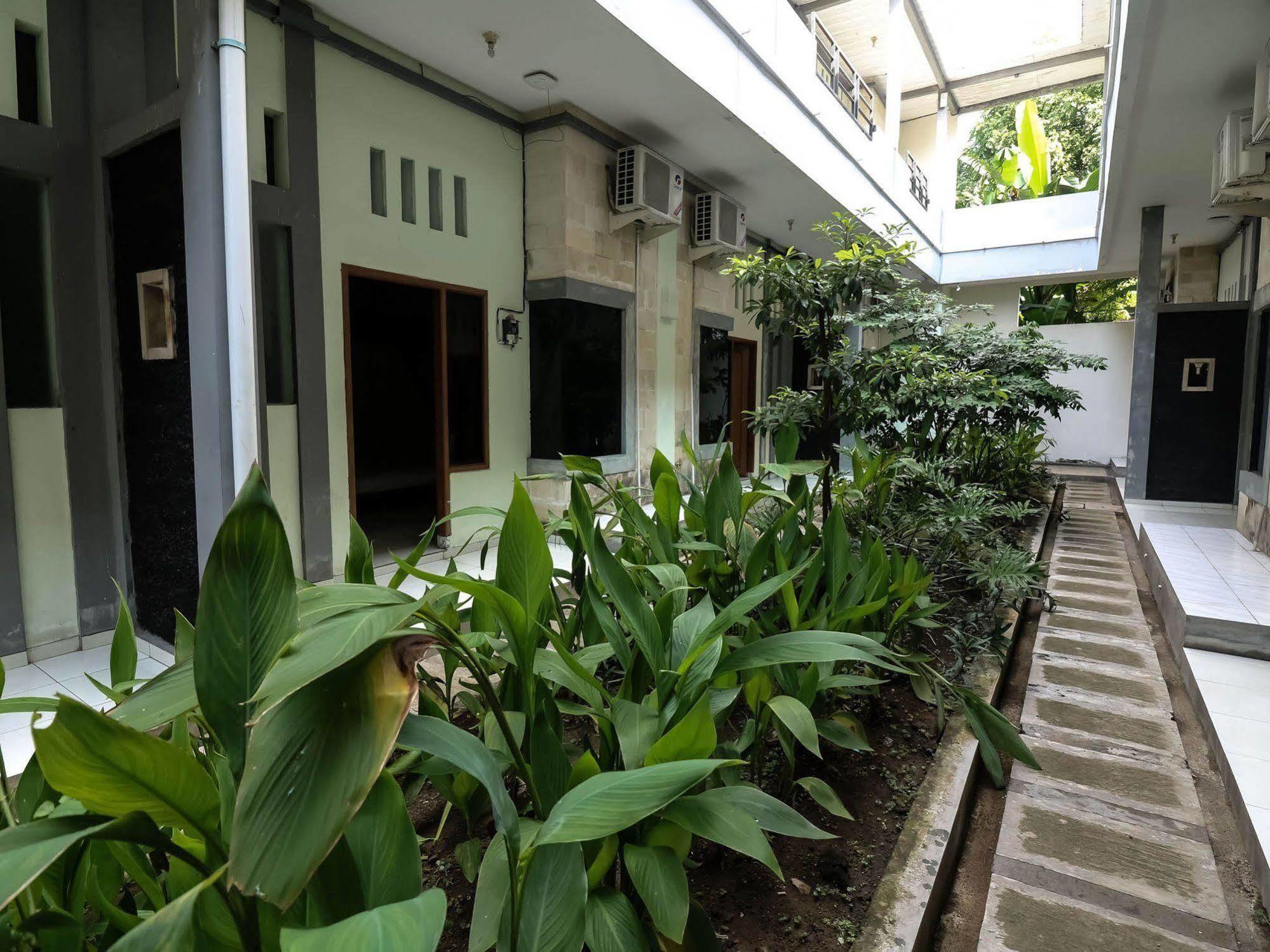Super Oyo 91495 Hotel Indah Residence Ντενπασάρ Εξωτερικό φωτογραφία